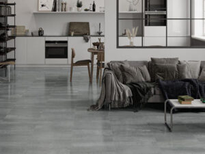 suelo con baldosas de gres porcelánico