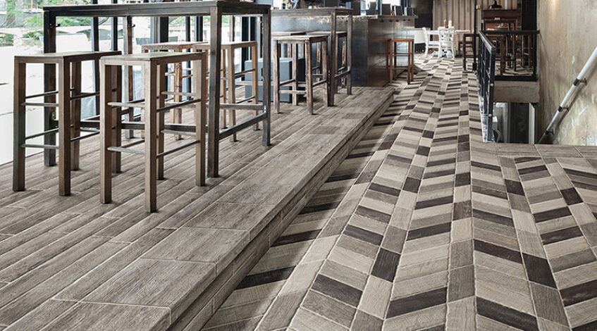 Suelo porcelánico para negocios: : la mejor inversión en diseño y durabilidad El suelo porcelánico para negocios es una de las opciones más recomendadas cuando se busca un pavimento resistente, elegante y funcional. En espacios comerciales con un alto tránsito de personas, la durabilidad es un factor clave, y el porcelánico garantiza que el suelo se mantenga en perfectas condiciones durante años.
Su resistencia frente a golpes, arañazos y humedad lo convierte en un material ideal para oficinas, tiendas, restaurantes o incluso hoteles. Además, aporta un valor añadido al negocio gracias a su estética moderna y profesional.